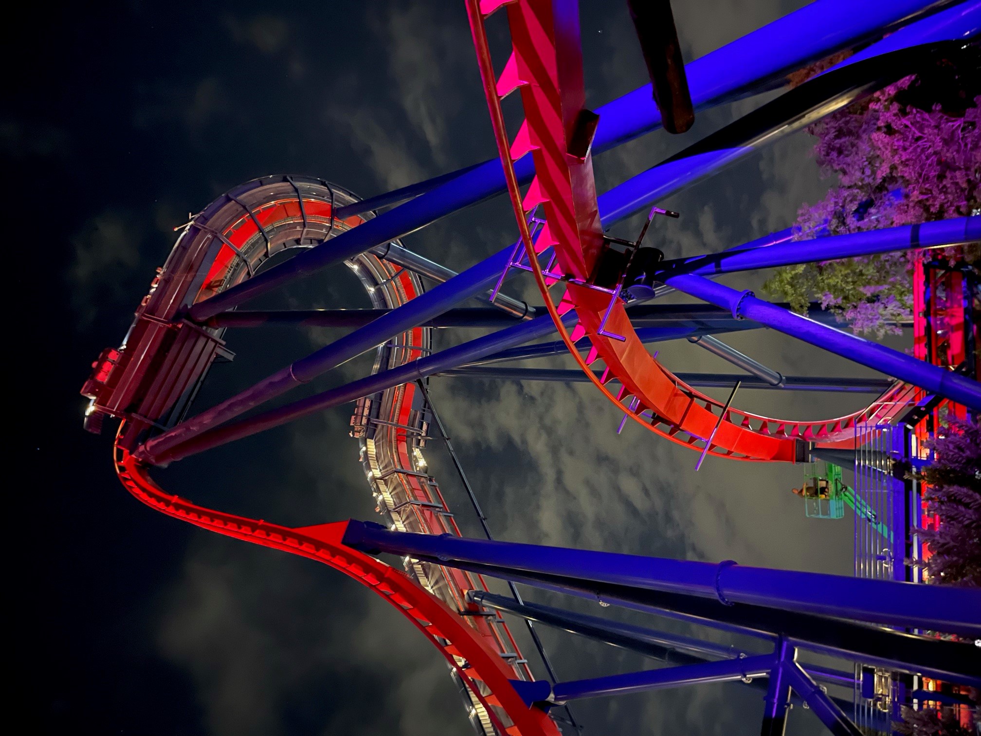 SheiKra - Floorless Dive Roller Coaster